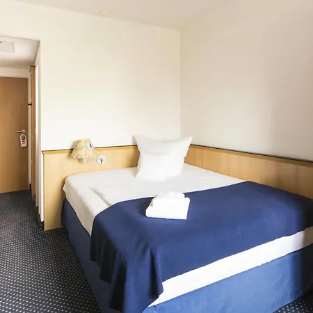 Hotel Near By 3*