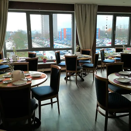 Hotel Near By Laatzen