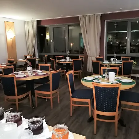 Near By Hotel Laatzen