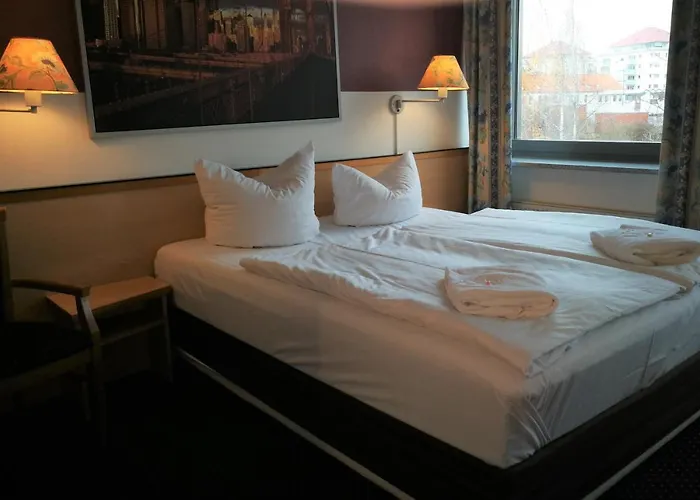 Near By Otel Laatzen