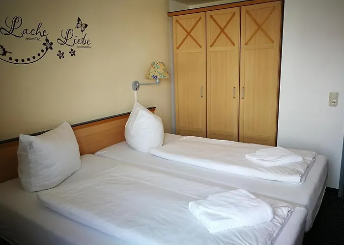 Near By Otel Laatzen